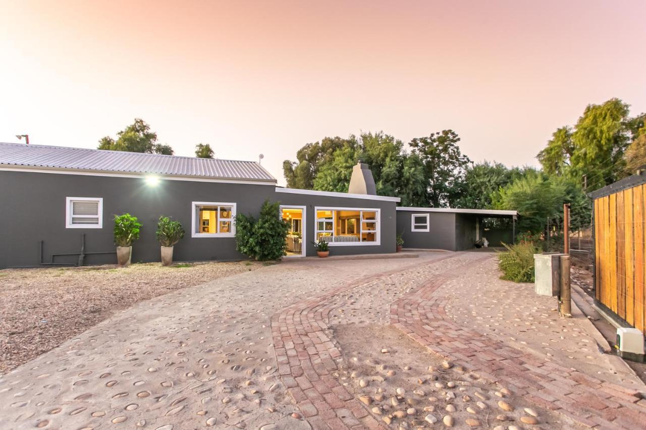 Welgeluk Cottage Оудсхорн Екстериор снимка